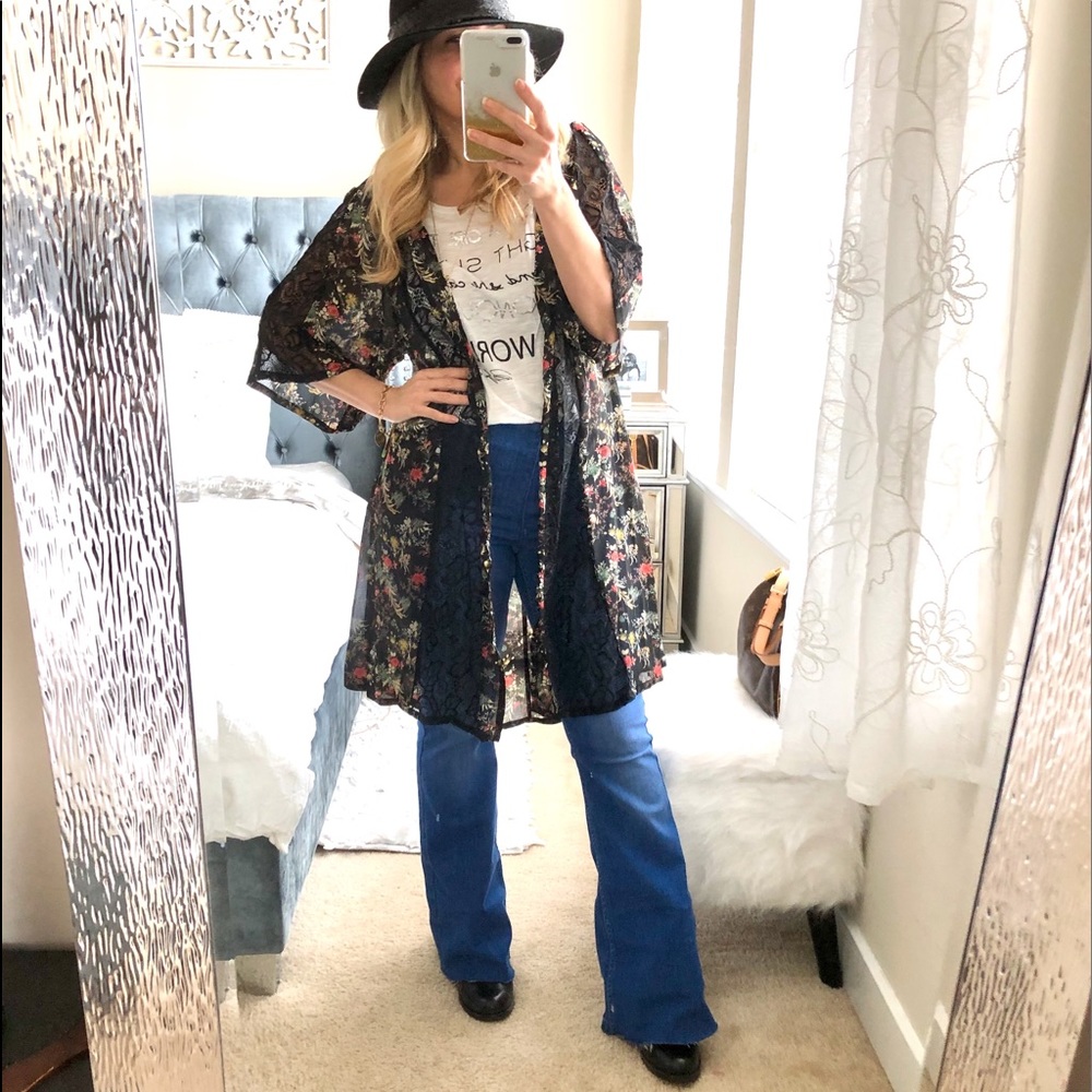 Sam Edelman Black Floral Lace Kimono Robe Sz S - Picture 7 of 7